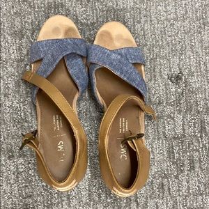 Toms sandals